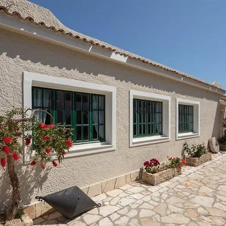 Iliada Hotel 3*