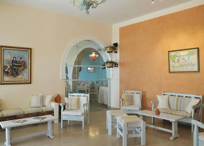 Отель Iliada 3*